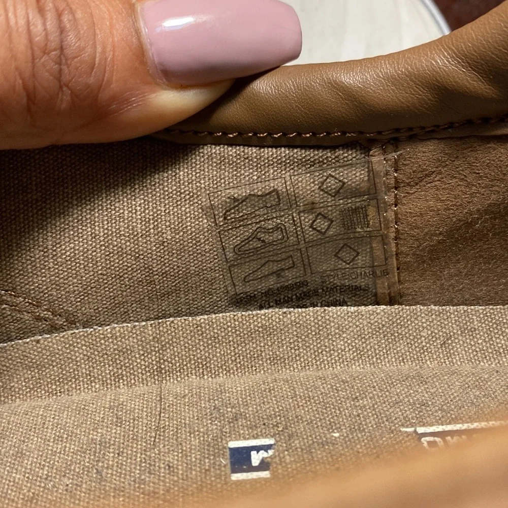 Izod size 12 brown in great condition